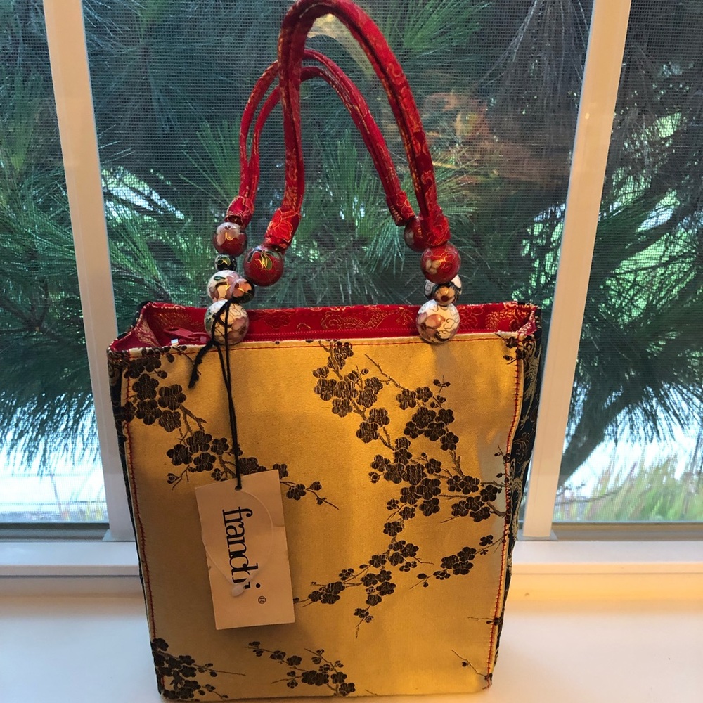Fanchi Handbag - Picture 1 of 8